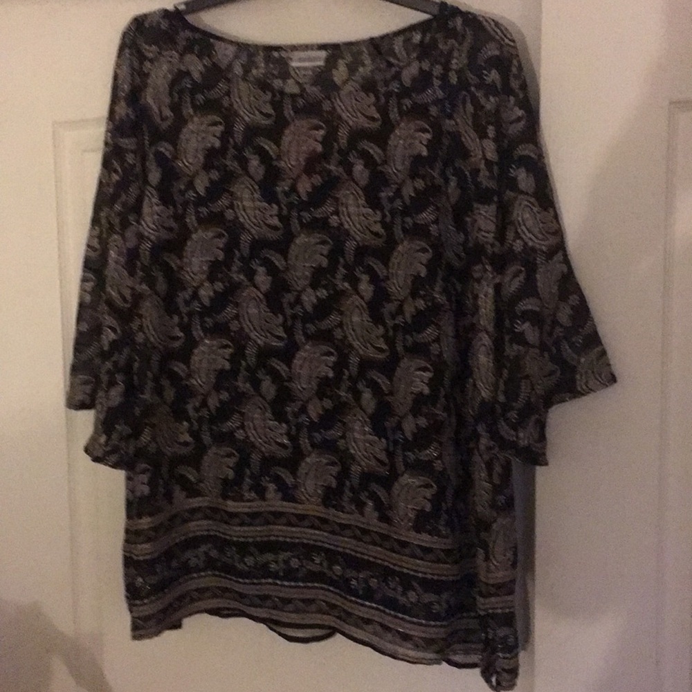 NWT sz 22/24 print top avenue.